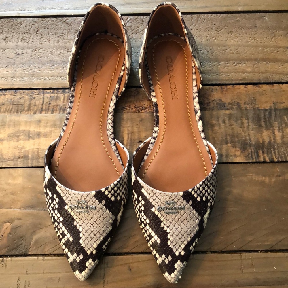 Coach flats